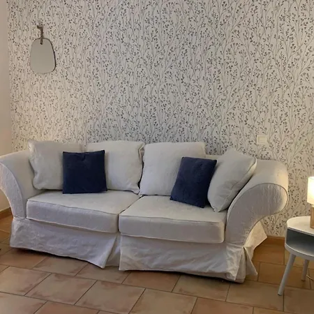 Chambre, Salon, Salle De Bains Et Wc Prives -sans Cuisine- Dans Maison Provencale * Chateau-Arnoux-Saint-Auban